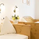 Altstadthotel Weisses Kreuz Innsbruck