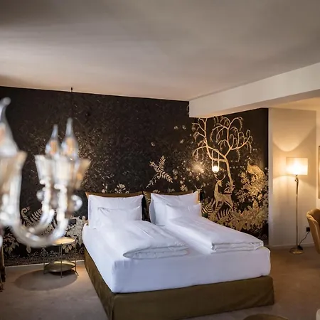 Hotel Altstadthotel Weisses Kreuz 4*