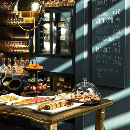 Hotel Altstadthotel Weisses Kreuz 4*