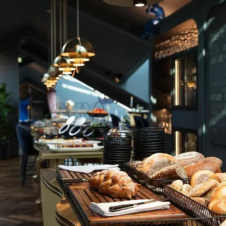Altstadthotel Weisses Kreuz 4* Innsbruck