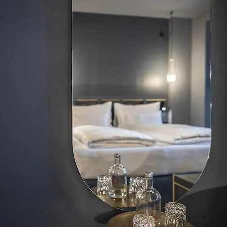 Hotel Altstadthotel Weisses Kreuz 4*