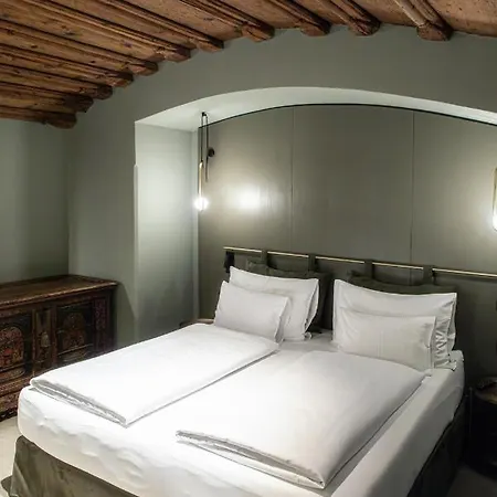 Altstadthotel Weisses Kreuz Hotel