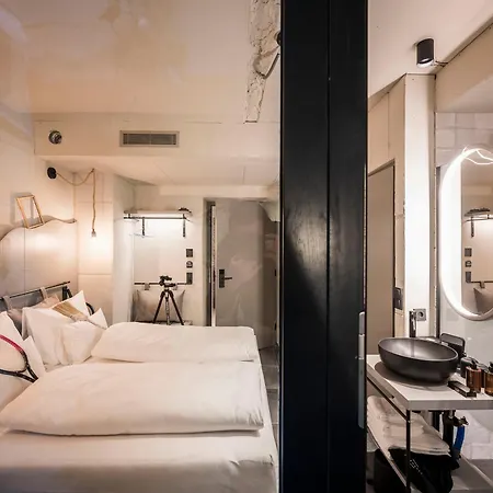 Hotel Altstadthotel Weisses Kreuz 4*