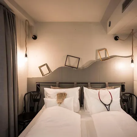 Altstadthotel Weisses Kreuz Hotel 4*
