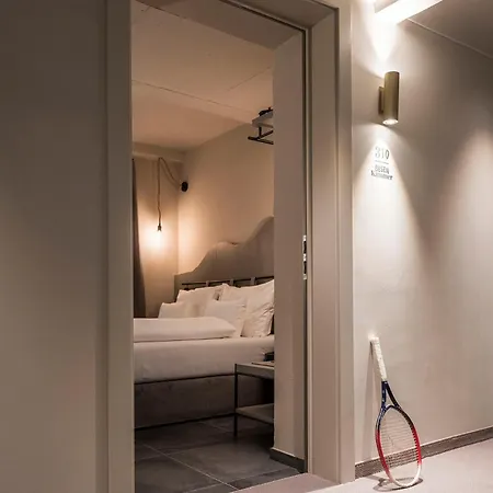 Altstadthotel Weisses Kreuz 4*