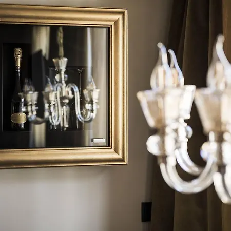 Hotel Altstadthotel Weisses Kreuz 4*