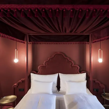 Altstadthotel Weisses Kreuz 4* Innsbruck