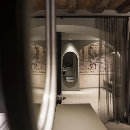 Hotel Altstadthotel Weißes Kreuz - In Der Fußgängerzone