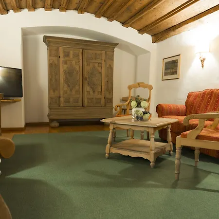 ホテル Altstadthotel Weisses Kreuz インスブルック