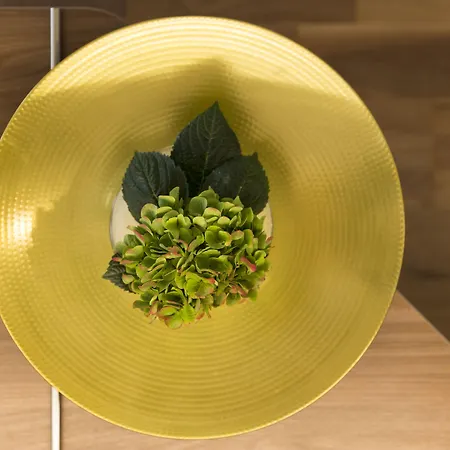 Altstadthotel Weisses Kreuz ホテル 4*