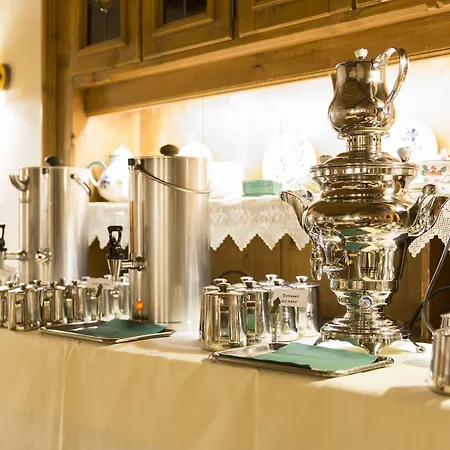 ホテル Altstadthotel Weisses Kreuz 4*