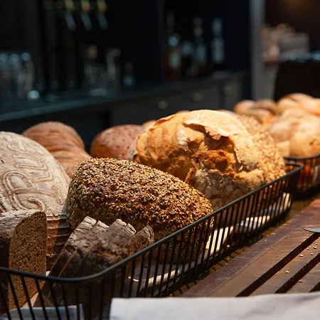 Altstadthotel Weisses Kreuz מלון אינסברוק