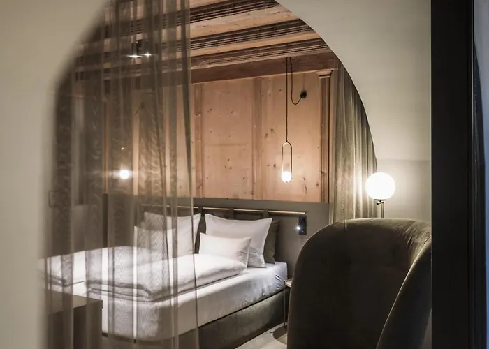 Altstadthotel Weisses Kreuz Hotel