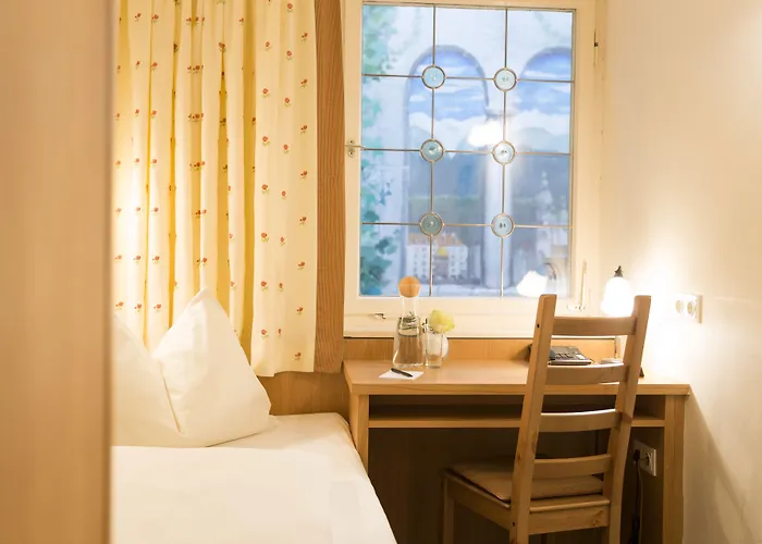 Altstadthotel Weisses Kreuz Hotel Innsbruck