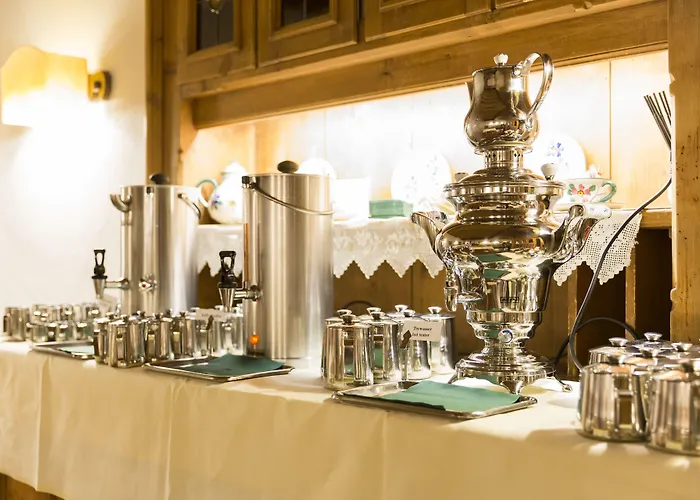 Hotel Altstadthotel Weisses Kreuz 4*