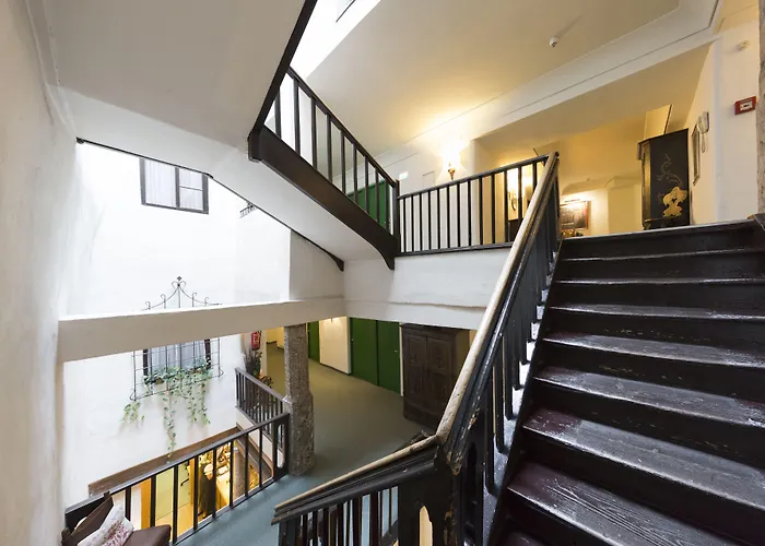Altstadthotel Weisses Kreuz מלון 4*
