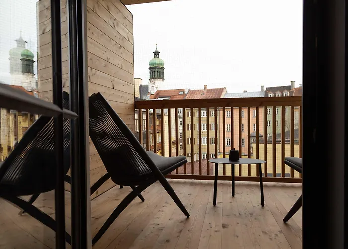 Hotel Altstadthotel Weisses Kreuz 4*