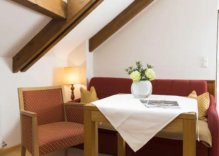 Altstadthotel Weisses Kreuz Hotel